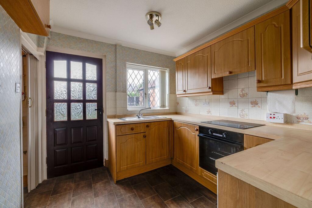 Watling Crescent, Chester, CH4 photo 4