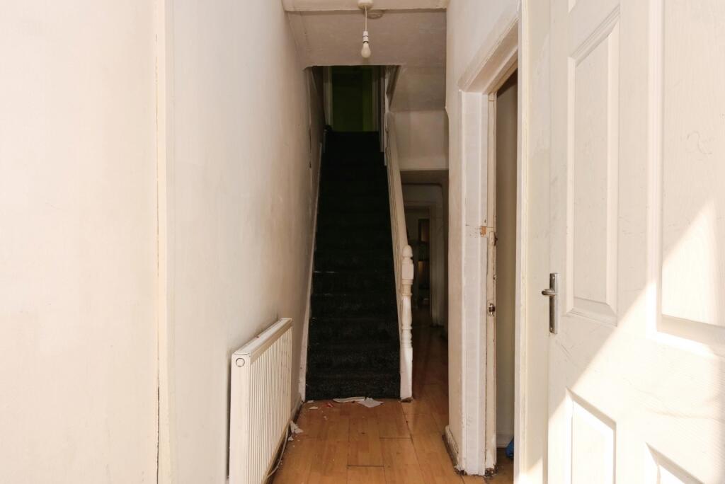 House in Newport - View 2