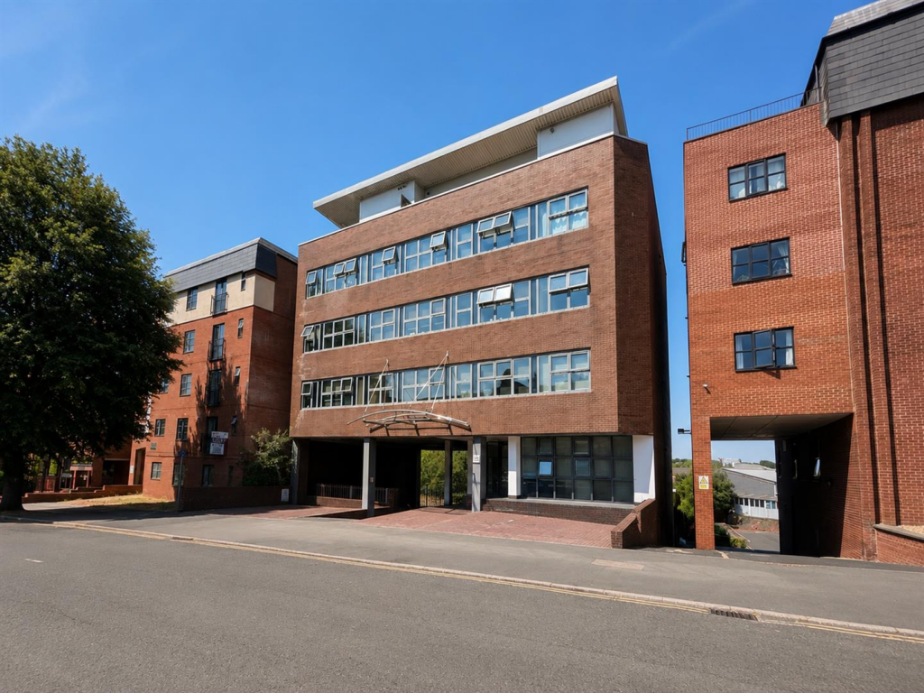 Main image of property: Aspen House, Station Road, Kettering, NN15 7HH