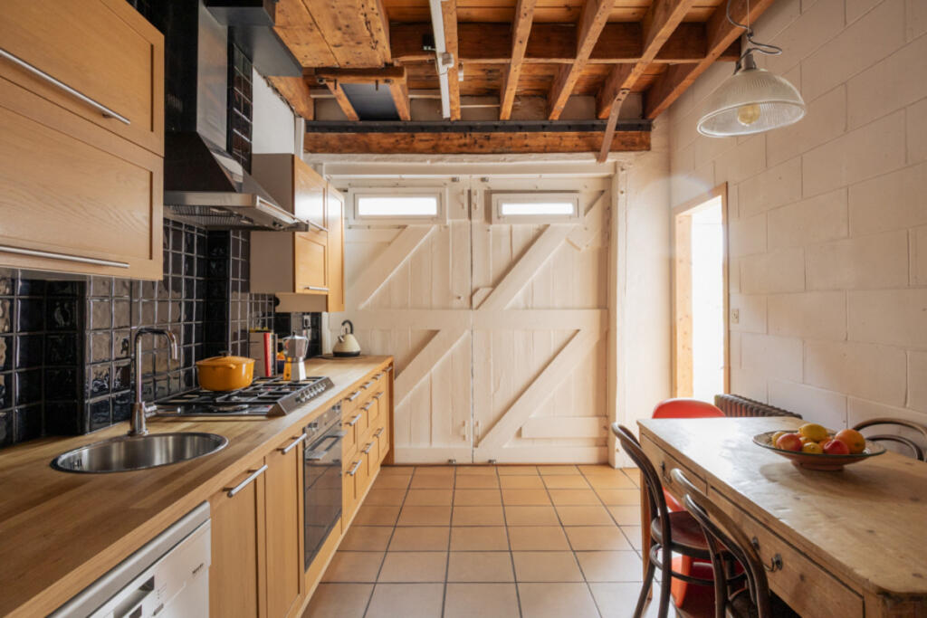 Foulden Mews, London, N16 7 photo 3