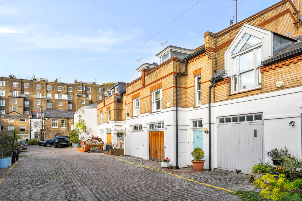 Main image of property: Wilby Mews, London, W11