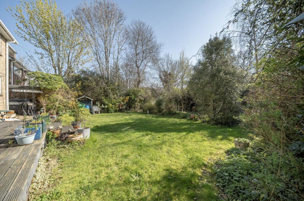 Haglane Copse, Pennington, Lymington, SO41 - View 2