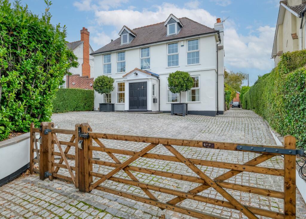 Birmingham Road, Marlbrook, B61