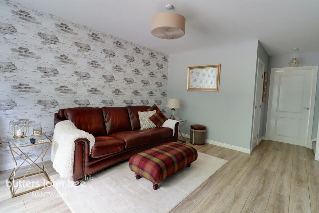 Blears Avenue, Nantwich photo 4