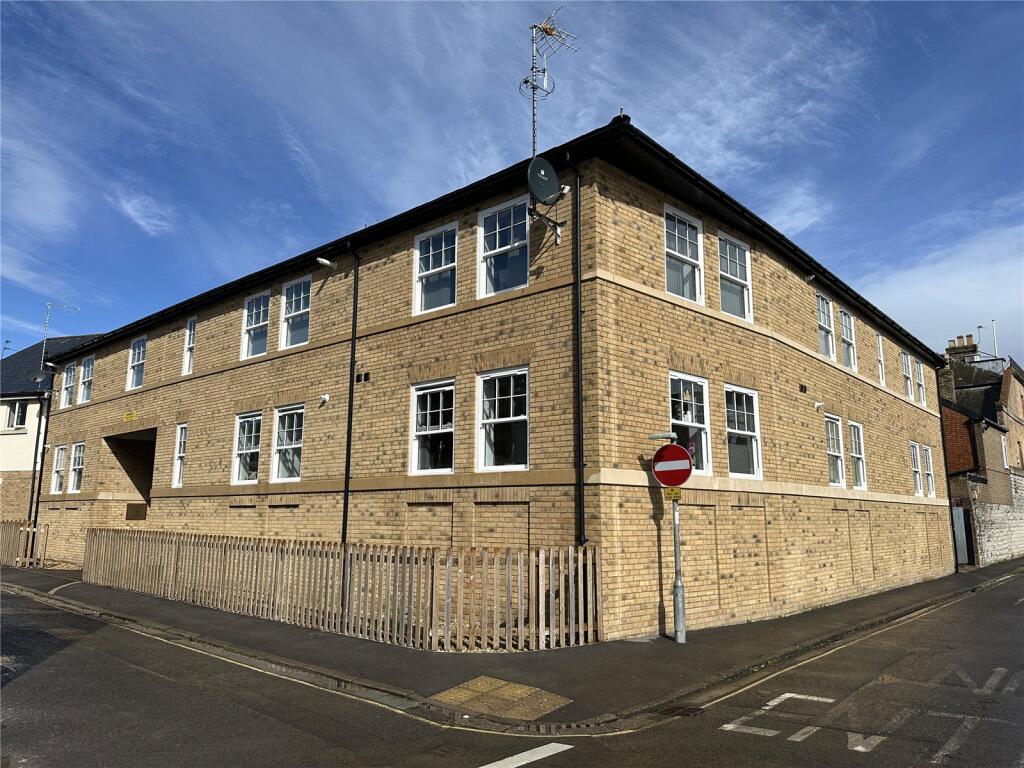 Main image of property: Wood Street, Taunton, Somerset, TA1