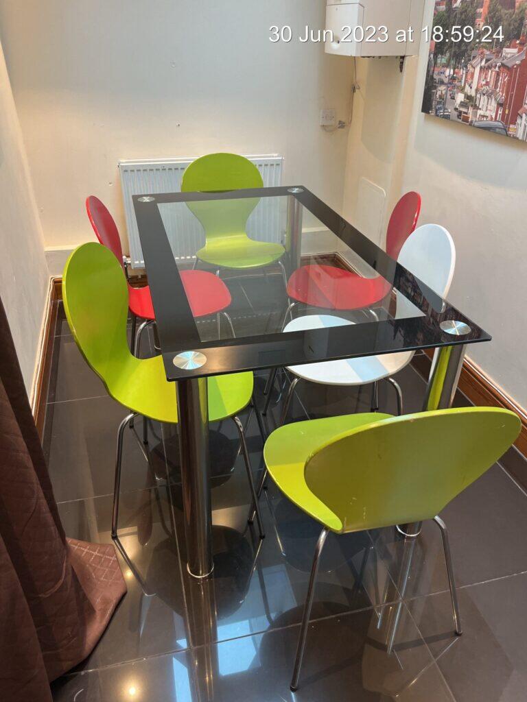 6 bedroom terraced house for rent