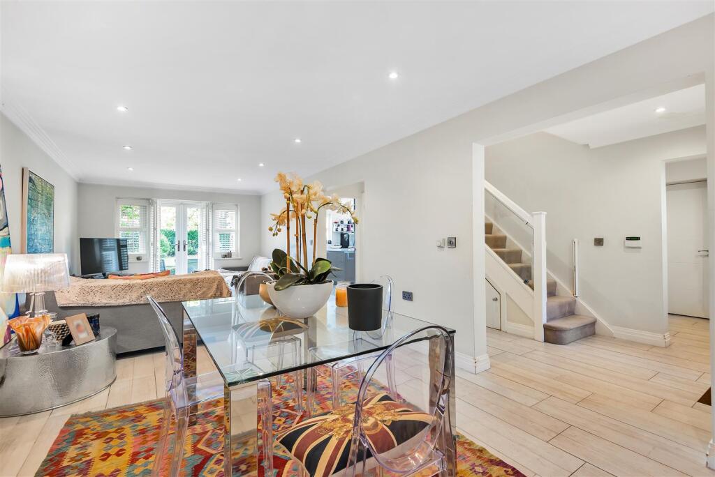 House in Guildford, West Horsley - View 4