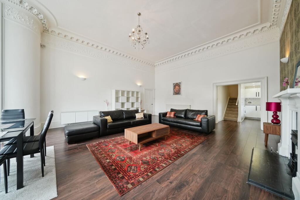 Apartment in Glasgow - View 3
