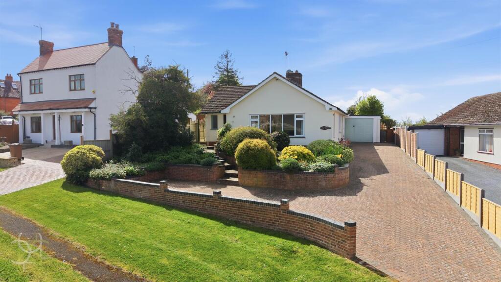 Main image of property: Pitchers Hill, Wickhamford, Evesham
