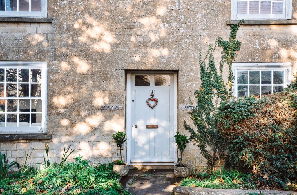 Spye Park Cottage, Tormarton, Badminton, Gloucestershire - View 4