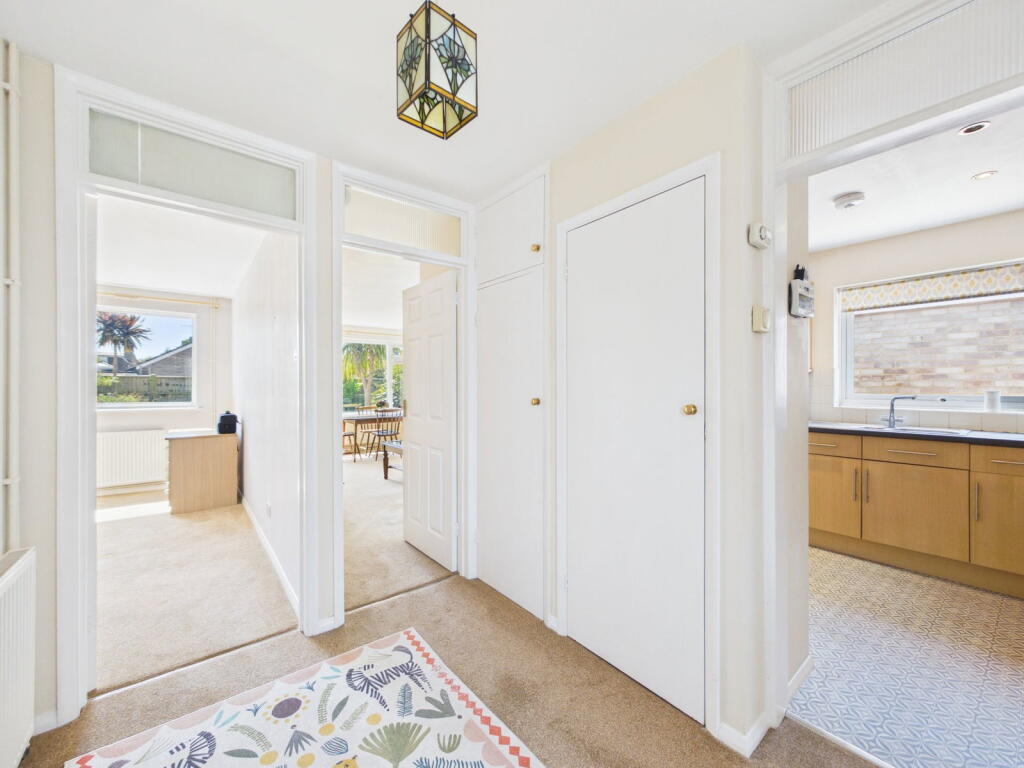House in Worthing, West Sussex - View 2