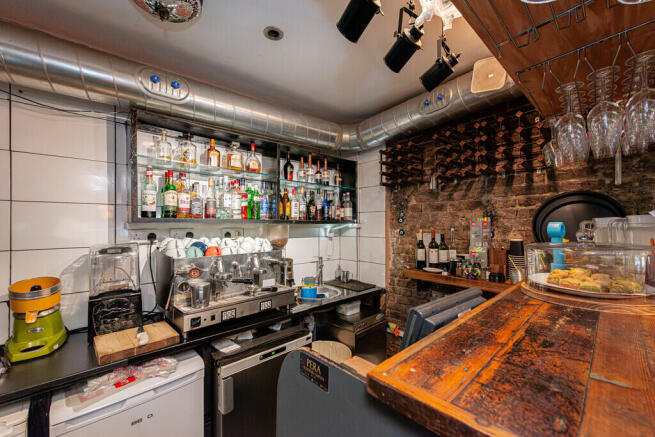 Upper Street 170-...
