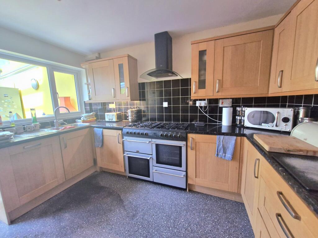 House in Portsmouth - View 4