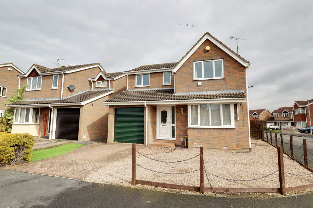 Main image of property: Robinsons Grove, Hibaldstow, DN20