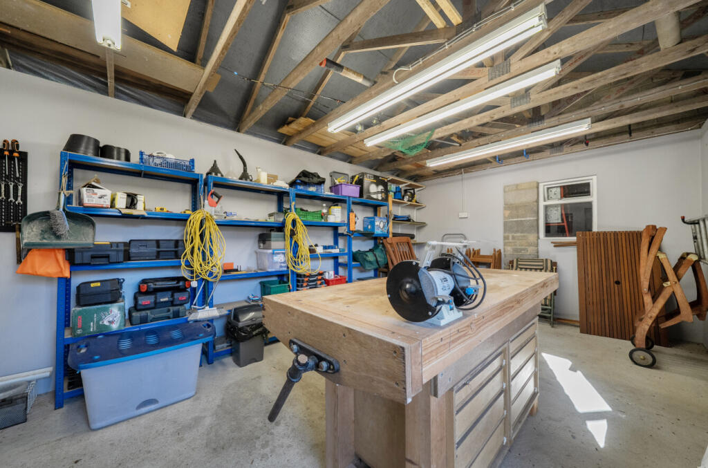 Additional image 30 of Wellhead Drove, Westbury, BA13