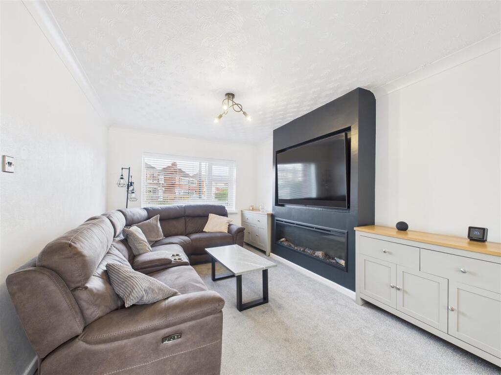 House in Anlaby - View 2