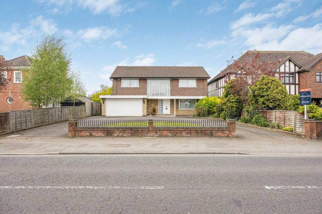 Main image of property: Hainault Road, Chigwell, IG7