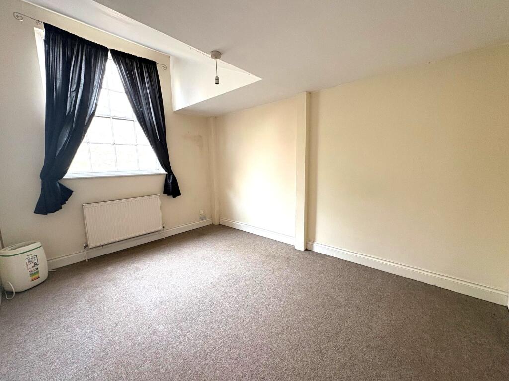 Apartment in Tonbridge - View 4