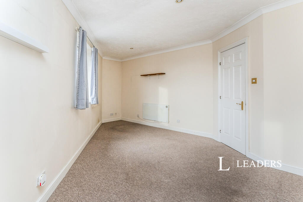 Apartment in Portsmouth - View 5