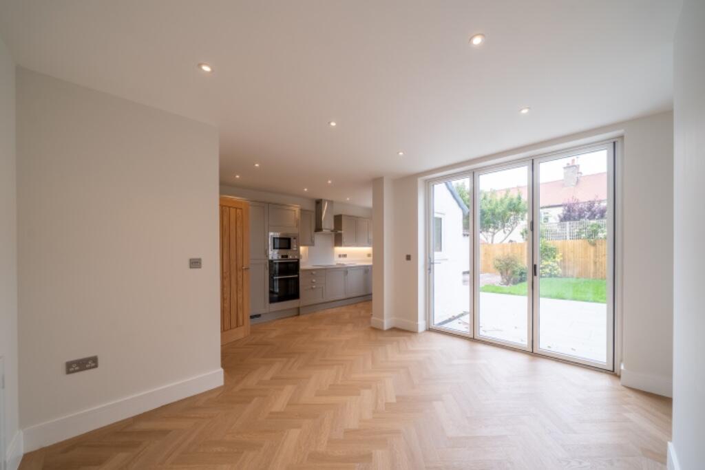 3-bed semi-detached on Sandfield Avenue, CH47, £415,000