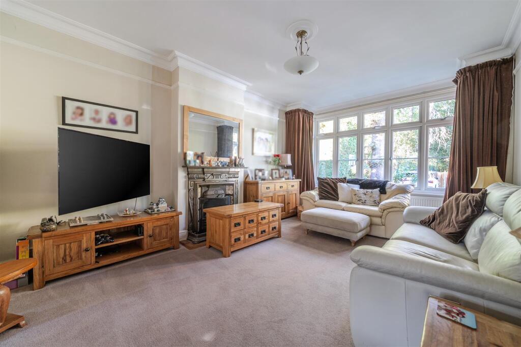 House in Guildford - View 4