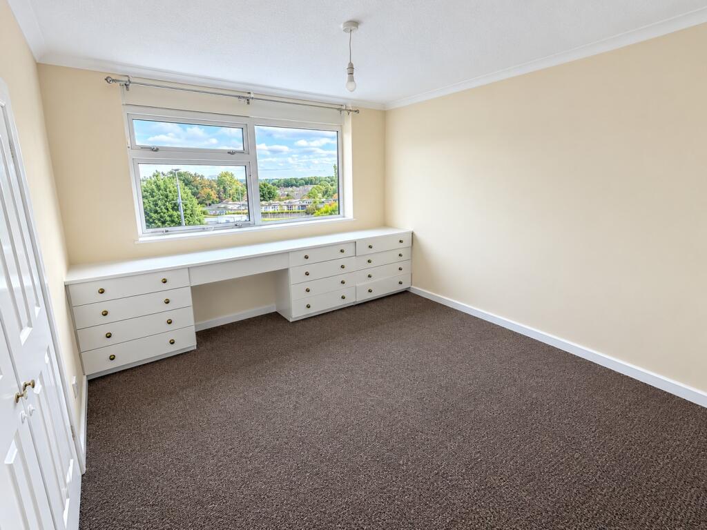 Apartment in Stevenage, Chells - More