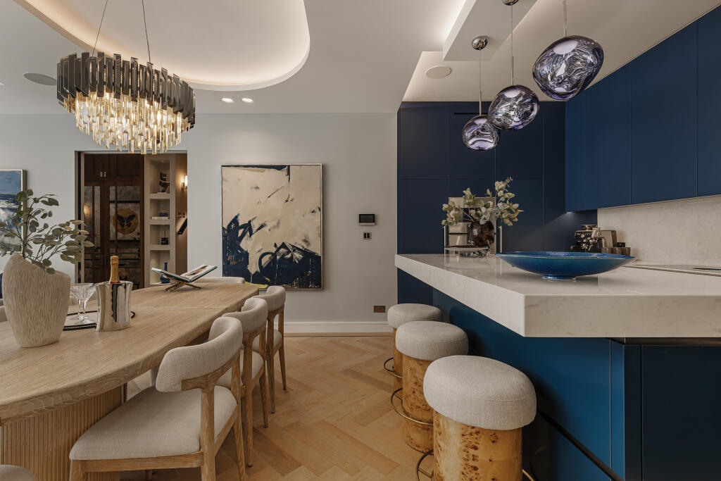 House in London - View 5