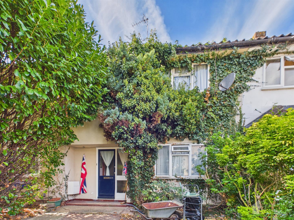Main image of property: Cooks Spinney, Harlow