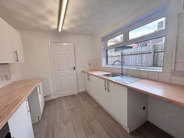 House in Hull, Kingston upon Hull - View 5