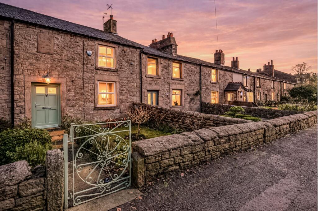 Main image of property: Waterhouse Green, Whittle-Le-Woods, PR6