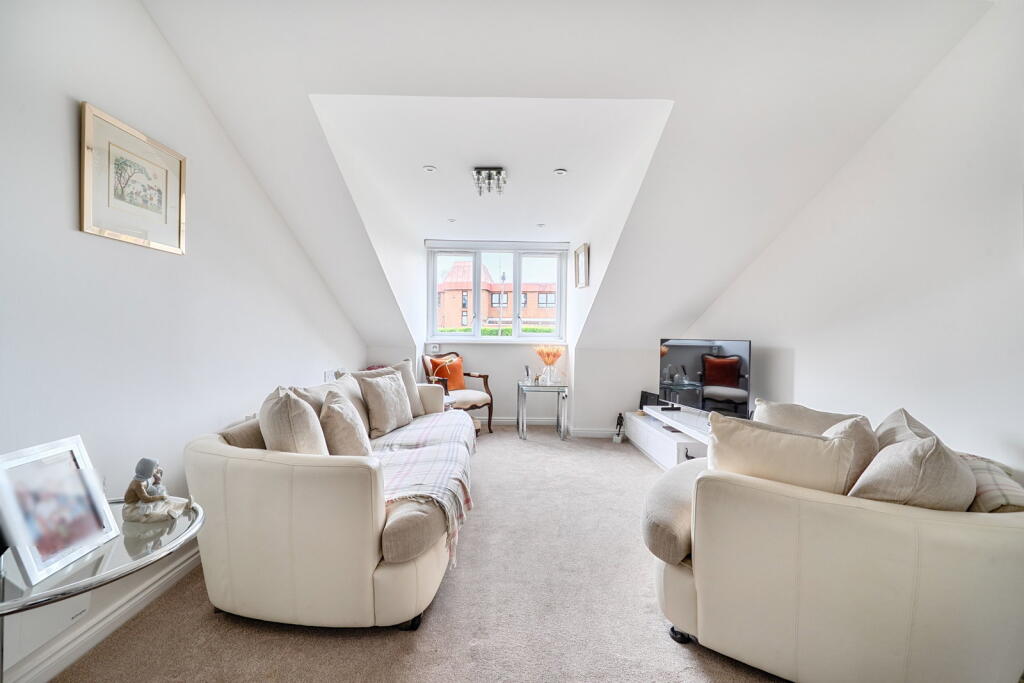 Apartment in Hertsmere, Hertfordshire - More