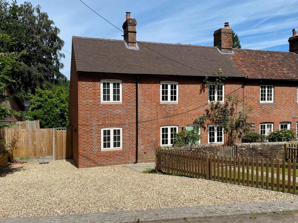Main image of property: Hammer, Haslemere