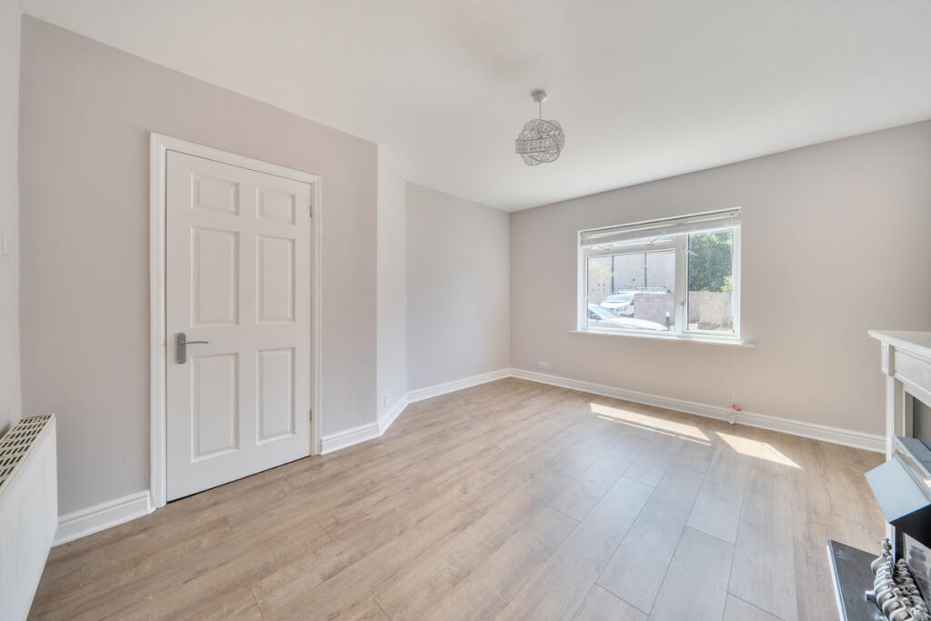 Colwell Road, Portsmouth, PO6 - View 3