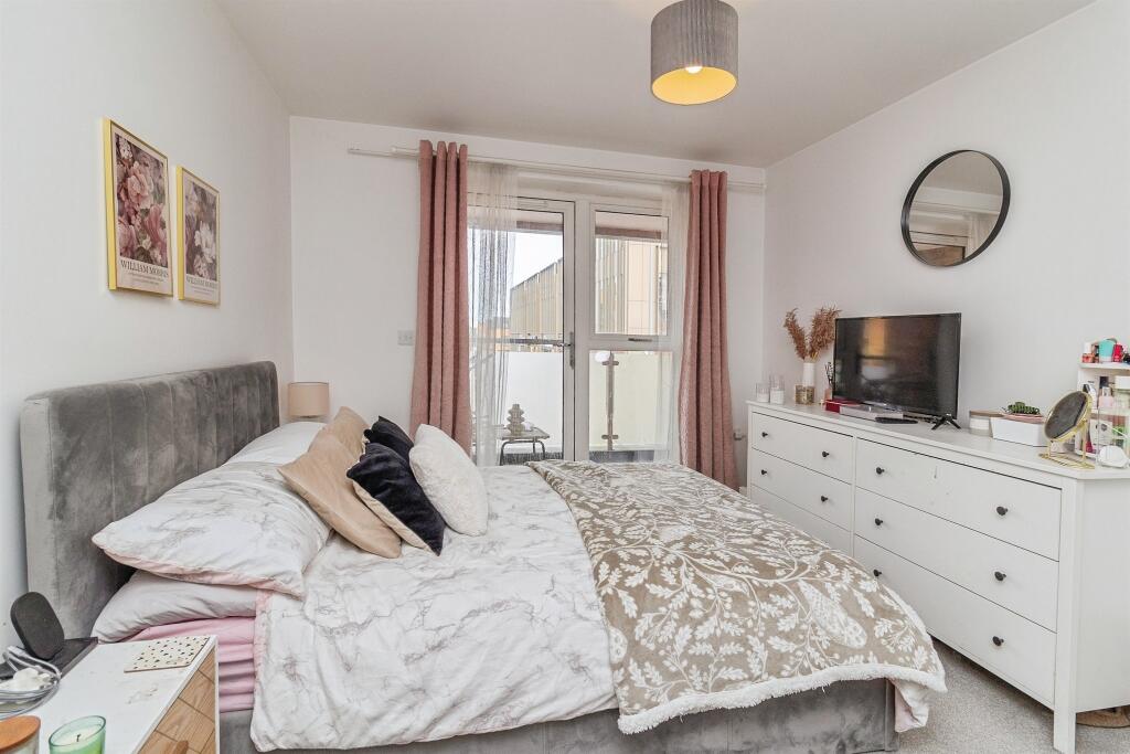 Apartment in Milton Keynes, Broughton and Milton Keynes - View 4