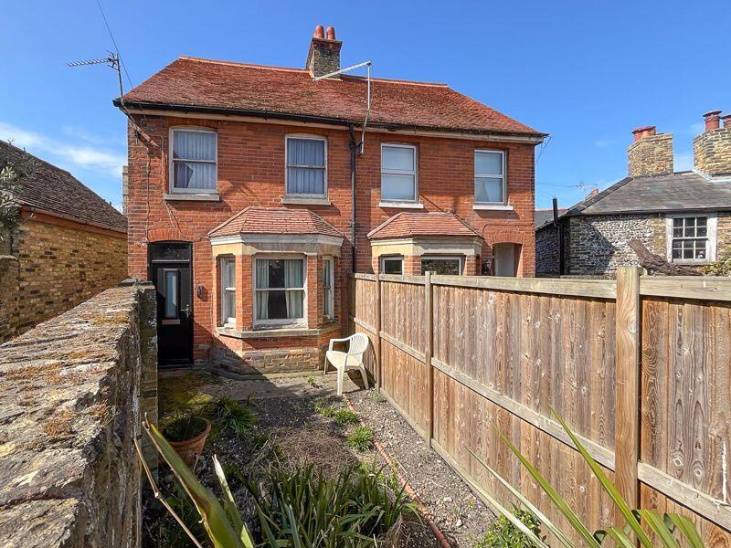 Main image of property: Seven Post Alley, Sandwich