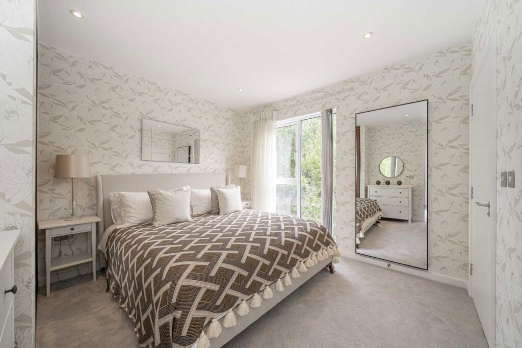 House in London - More