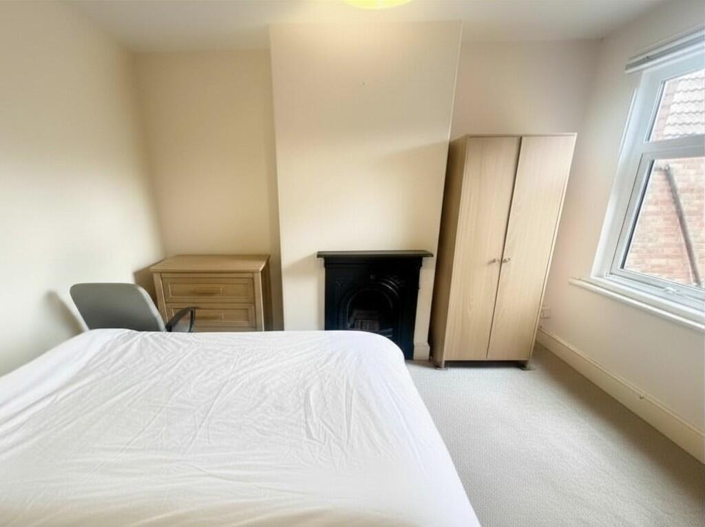 Additional image 3 of Manor Road, Yeovil