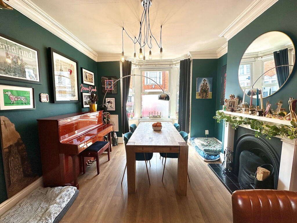 House in Northampton, West Northamptonshire - View 5