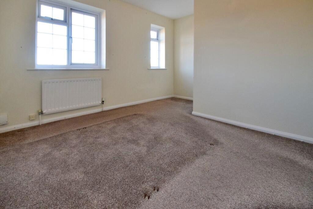 House in Chatham, Medway - View 6