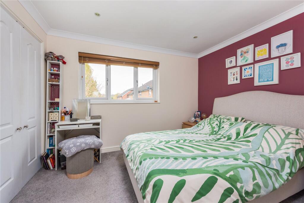 House in Hart, Zebon Copse, Crookham Village - View 5