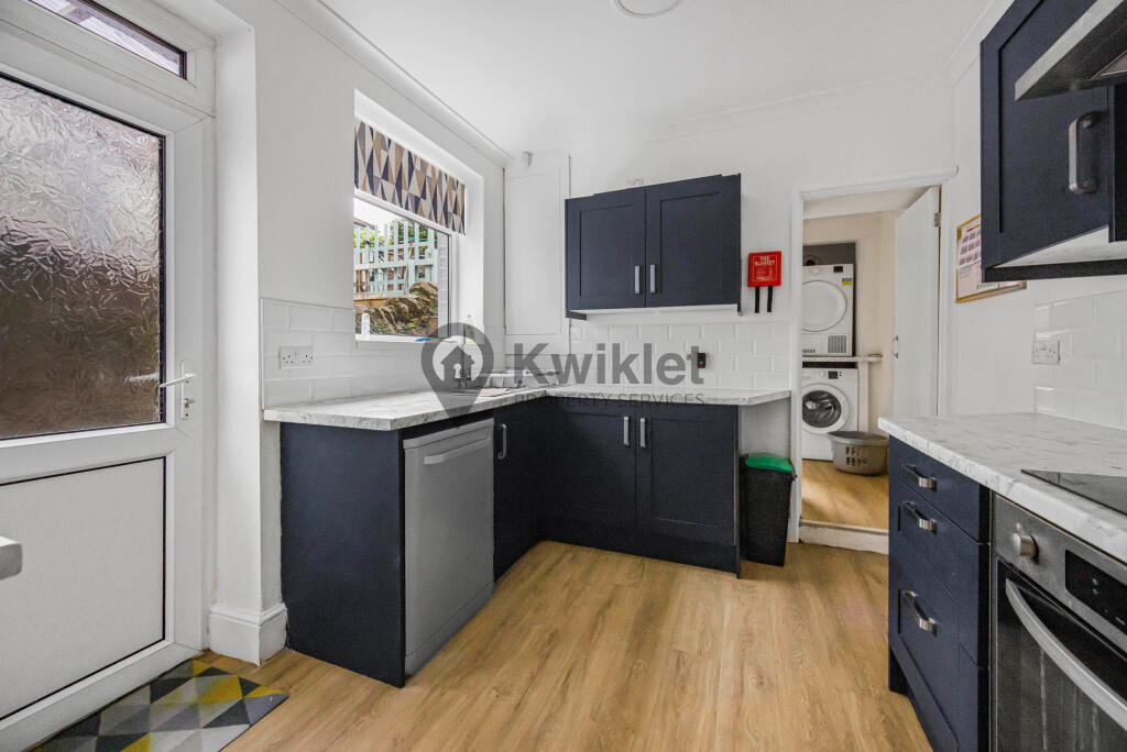 House in Pontypridd, Y Graig - View 2