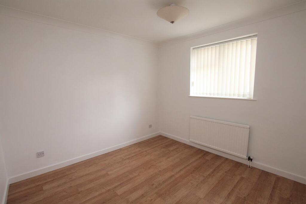 Apartment in Hull - More