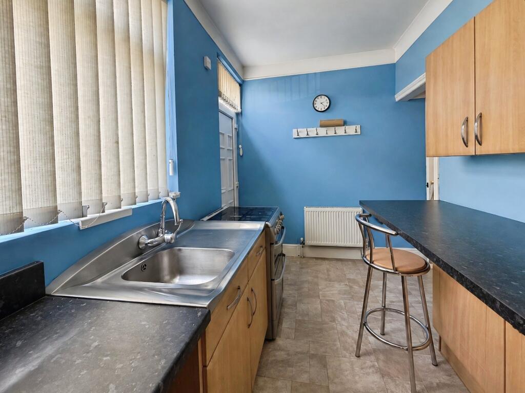Marsh Street, Cleckheaton, BD19 photo 3