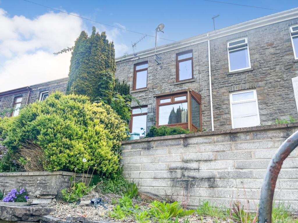 Main image of property: 18 Old Road, Neath, West Glamorgan, SA11 2BU