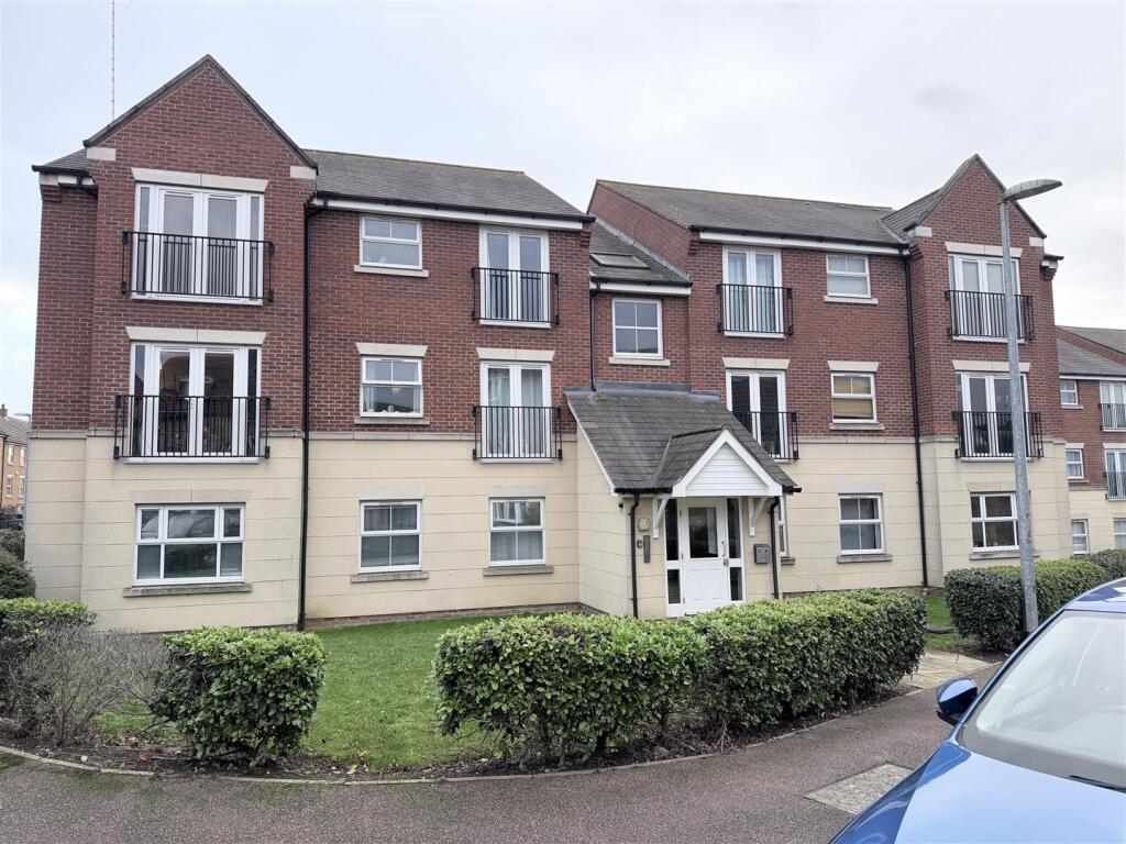 Main image of property: Sandpiper Way, Leighton Buzzard