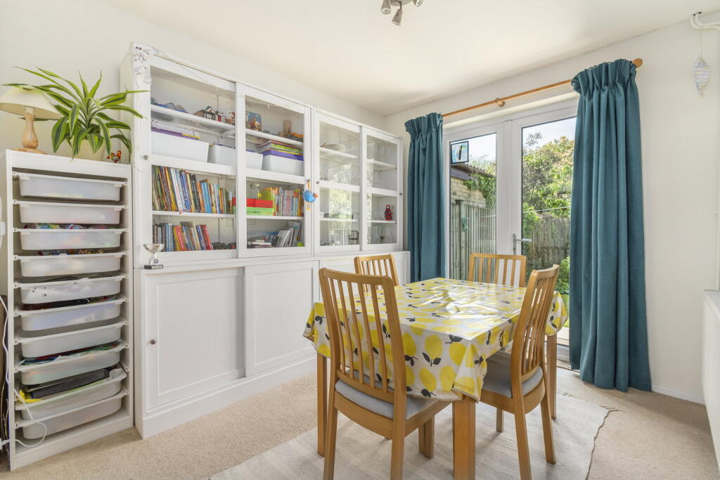 House in Cambridge, Romsey - View 3