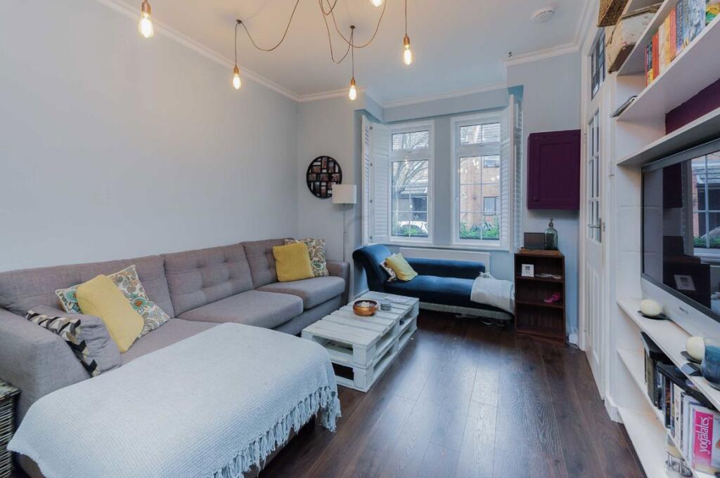 House in London, Hammersmith - View 2