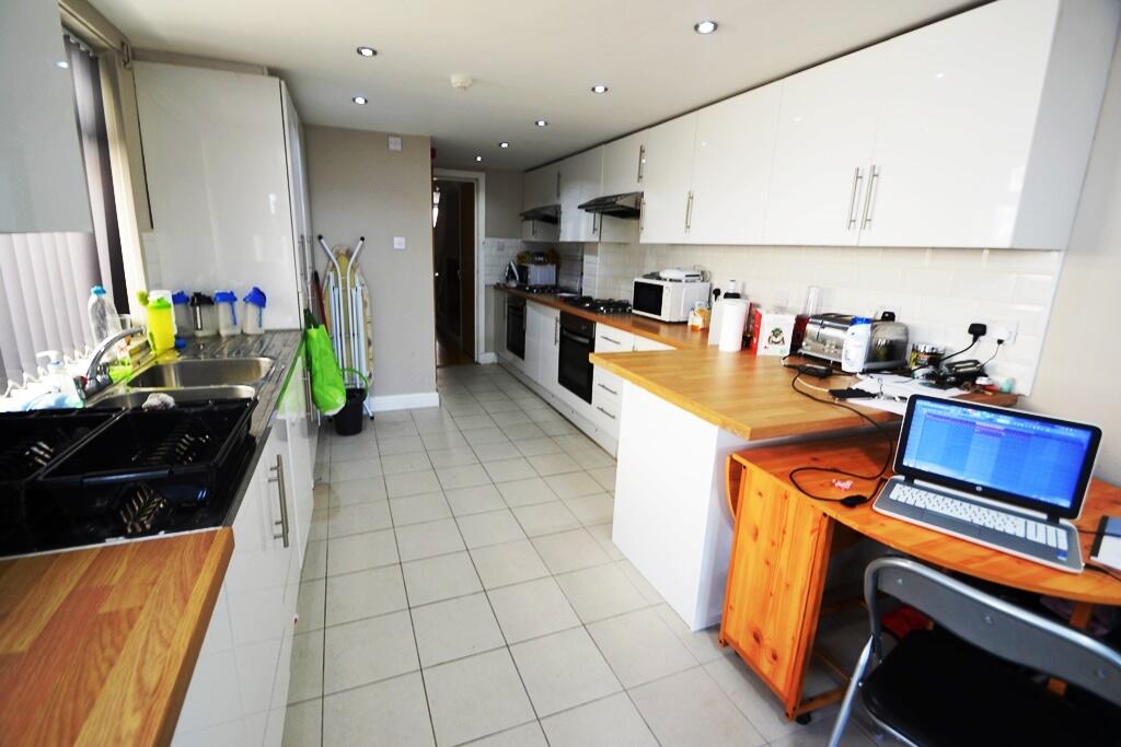 House in Cardiff, Cathays - View 4