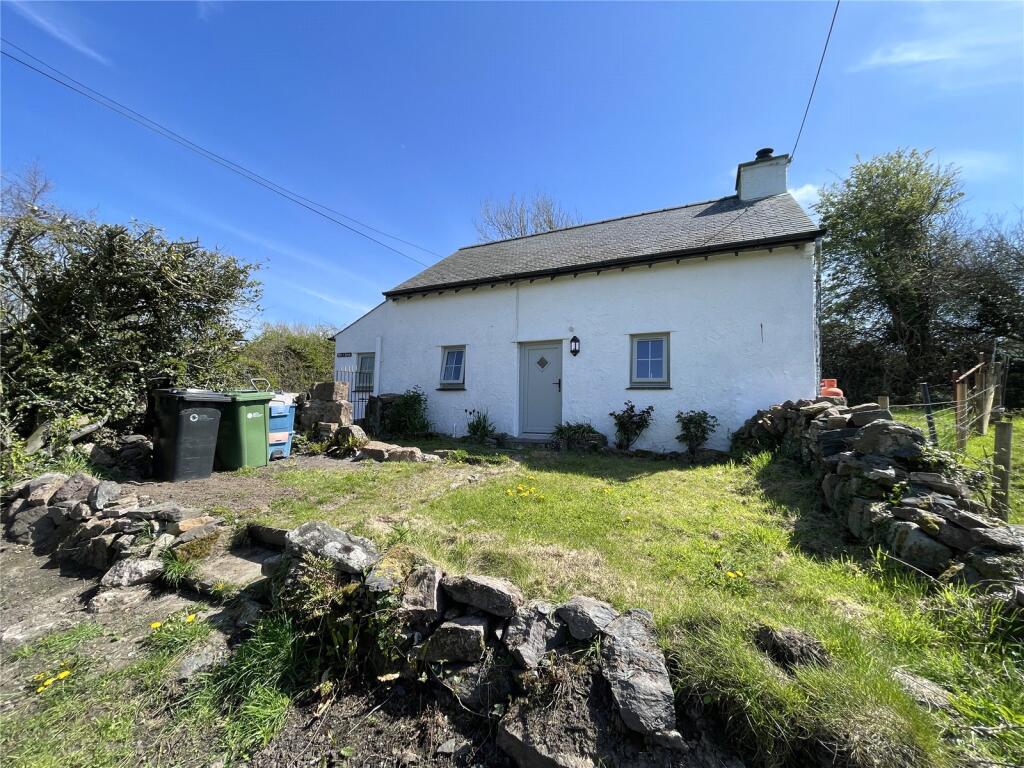 Main image of property: Dwyran, Llanfairpwllgwyngyll, Isle of Anglesey, LL61