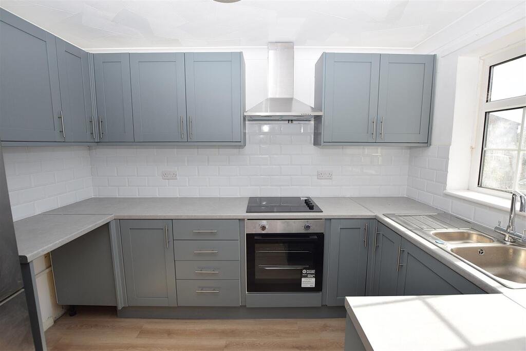 House in Tonbridge - View 4